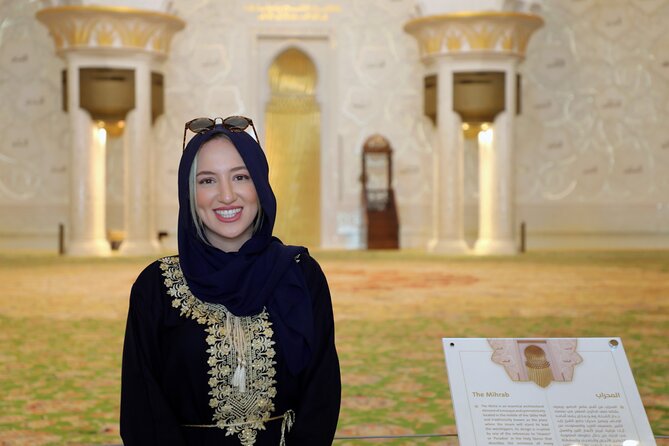 Dubai to Abu Dhabi Day Trip: Grand Mosque, Palace & Etihad Towers - The guide can shape the whole day