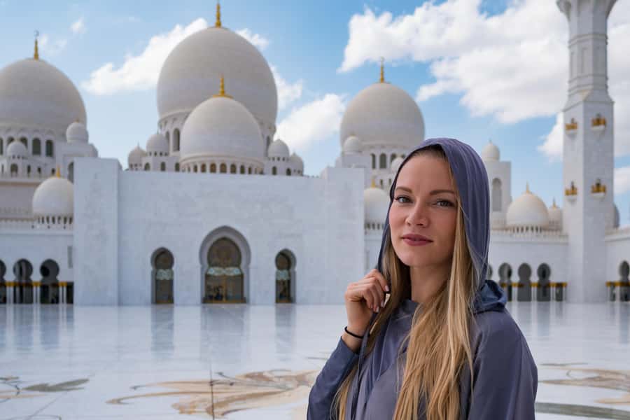 Dubai to Abu Dhabi Private Tour: Grand Mosque & Royal Palace - A long but efficient day from Dubai to Abu Dhabi