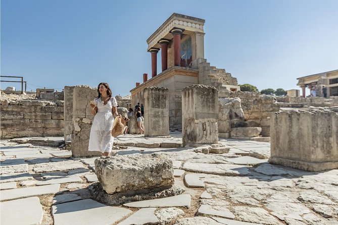 E-Ticket & Audio Tour for Knossos Palace: Unlock Minoan Majesty - Mount Juktas and the Shape of the Visit
