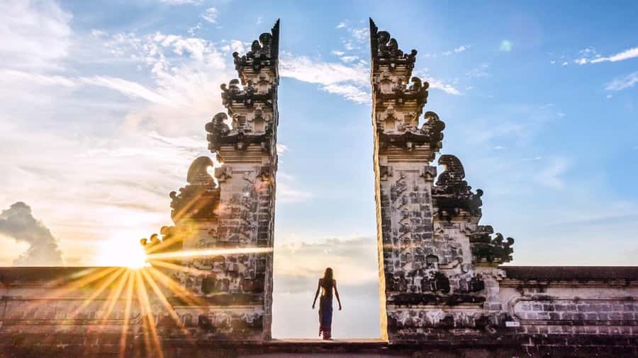 East Bali: Lempuyang Gates, Tenganan, & Water Palaces Tour - Why the 5:00 AM start matters at Lempuyang