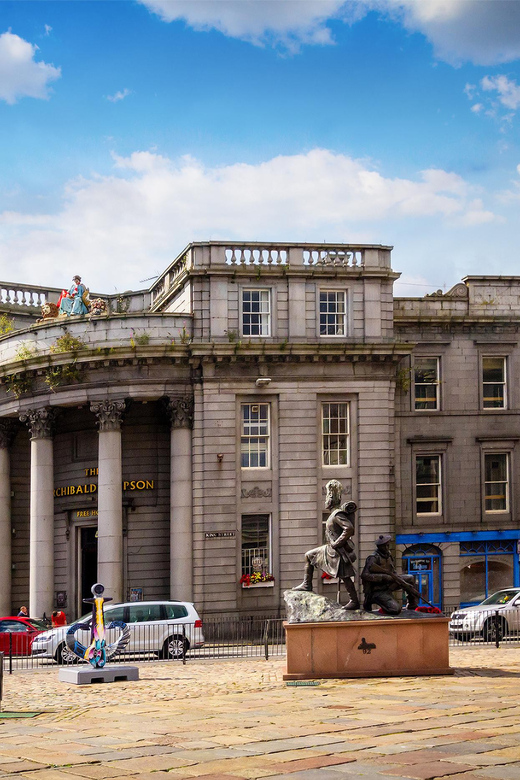 Edinburgh: Aberdeenshire, Balmoral Castle & Northeast Coast - Perth and the return to Edinburgh