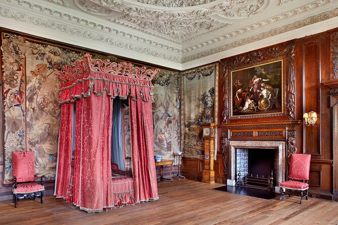 Edinburgh Castle Guided Walking Tour & Holyrood Palace Ticket - The four-hour gap before Holyrood Palace