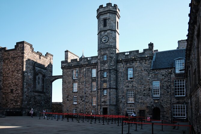 Edinburgh Castle Guided Walking Tour & Holyrood Palace Ticket - Holyrood Palace and Scotland’s royal connections