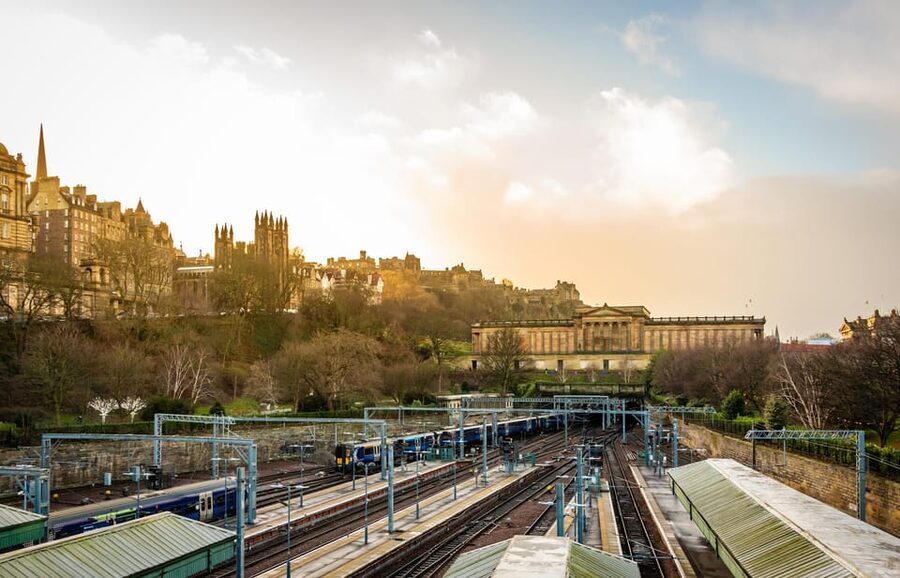 Edinburgh: Harry Potter Tour & Palace of Holyrood Entry - Is $78 a fair price?