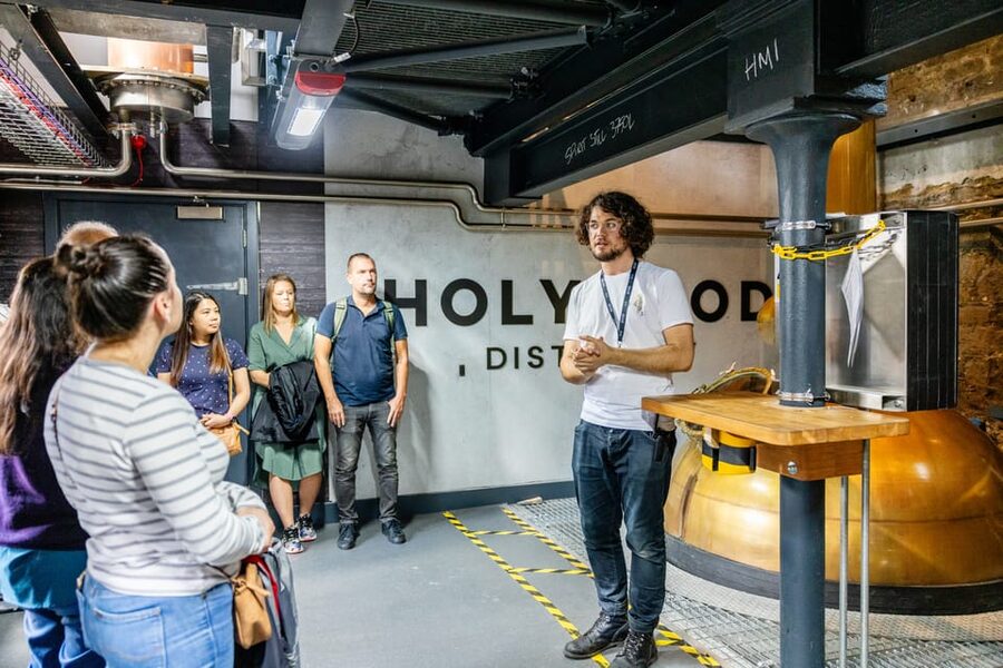 Edinburgh: Holyrood Distillery Whisky & Gin Tour - Why Holyrood is different from a standard whisky tour