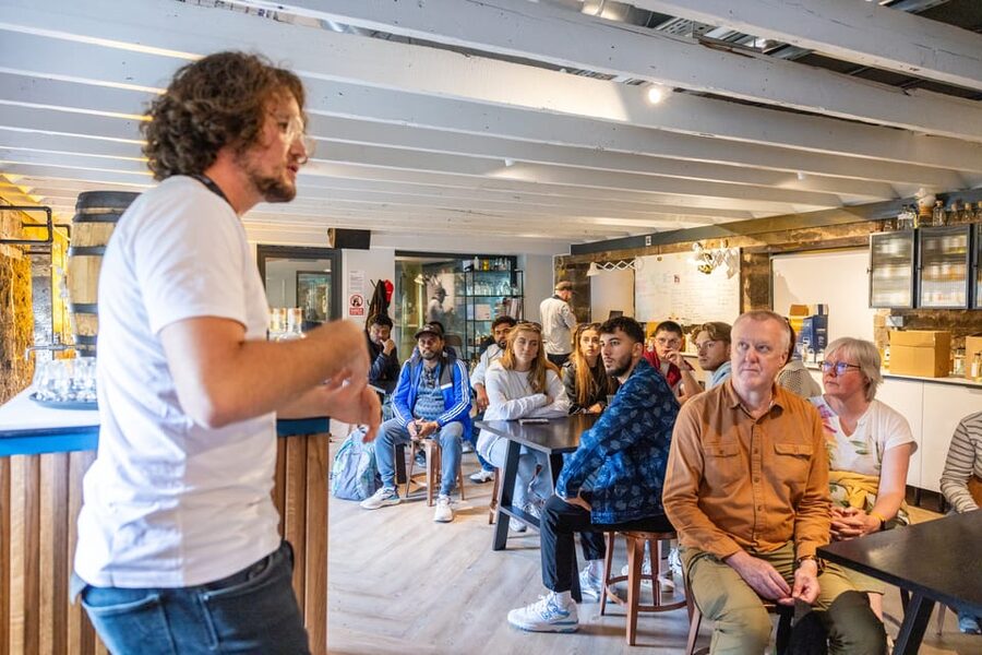 Edinburgh: Holyrood Distillery Whisky & Gin Tour - The Cask Room and a tutored single malt tasting