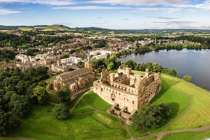 Edinburgh: Private Outlander, Palaces & Jacobite Experience - The private vehicle is a major part of the value