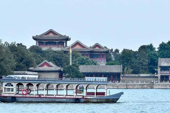 Exclusive Mutianyu Great Wall and Summer Palace Private Day Tour - Walking the Mutianyu section
