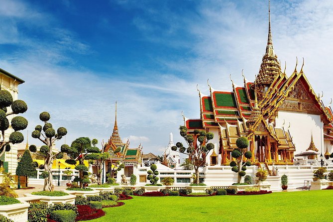 Exclusive Tour – Grand Palace, Emerald Buddha & Reclining Buddha - Guides, questions, and the private format