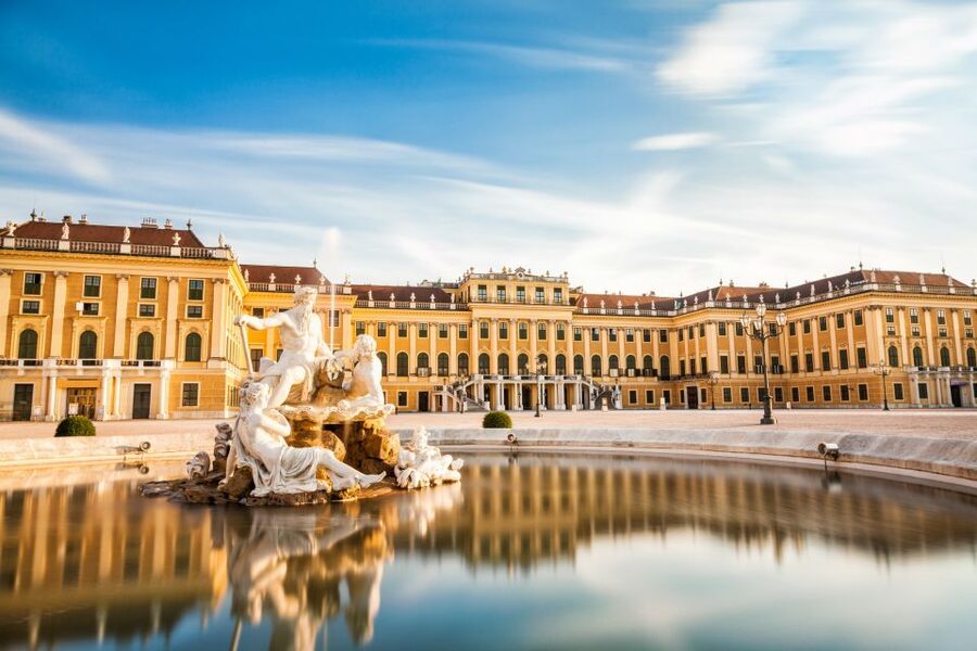 Family Tour Schonbrunn Children Museum Vienna with Transport - Why Schönbrunn works well for a family history lesson