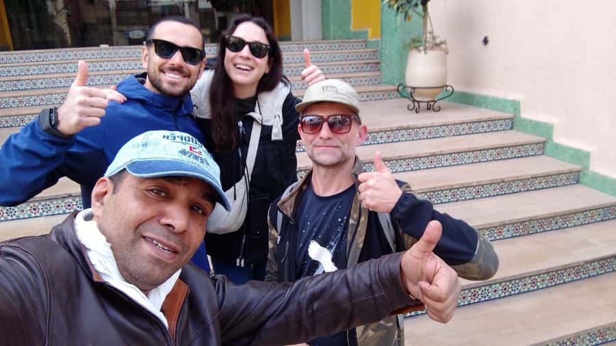 Fes: Royal Palace, Madrasa, Tannery & Souks and Medina Tour - Entering the Medina and finding your way
