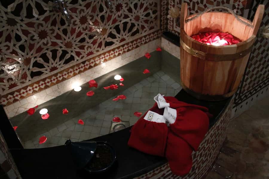 Fes: Traditional Hammam Massage in a Luxury Palace - A beautiful palace, with a possible trade-off