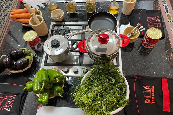 Fez Cooking Class at Palais bab sahra - Mint tea, cookies, and the long Moroccan meal