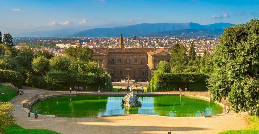 Florence: Palatina Gallery & Pitti Palace Guided Tour - The Royal Apartments Add a Personal Scale