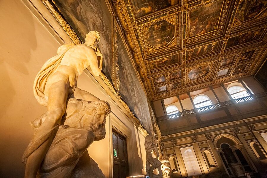 Florence: Palazzo Vecchio Entrance Ticket & Audioguide - Accessibility, weather, and practical limits
