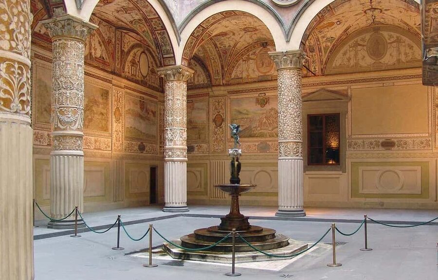 Florence: Palazzo Vecchio Entry Ticket with Audio Guide - Why Palazzo Vecchio deserves an hour of your Florence day
