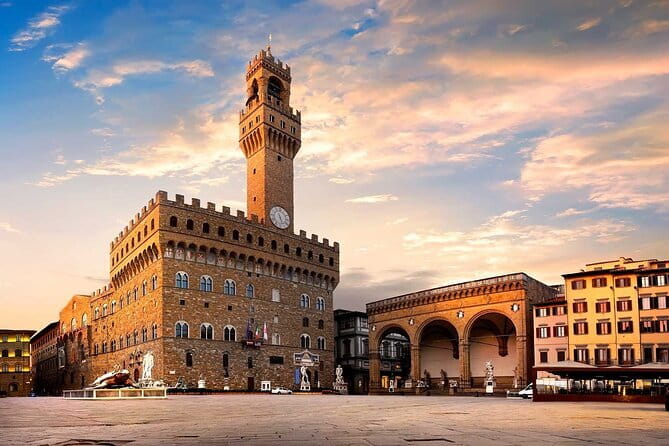 Florence Palazzo Vecchio Priority Entry Ticket with Host - The Salone dei Cinquecento and Vasari’s political theater