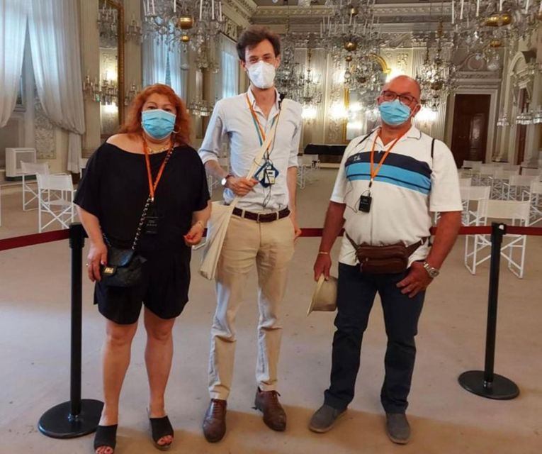 Florence: Pitti Palace and Boboli Gardens Private Tour - Starting near the Uffizi, then crossing to Pitti Palace