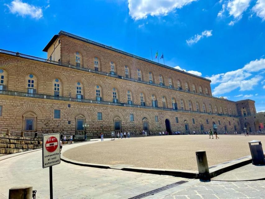 Florence: Pitti Palace and Boboli Gardens Private Tour - Royal Apartments and the feel of court life