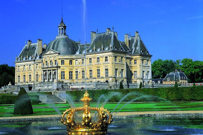Fontainebleau and Vaux le Vicomte Chateaux Day Trip from Paris - Afternoon at Fontainebleau