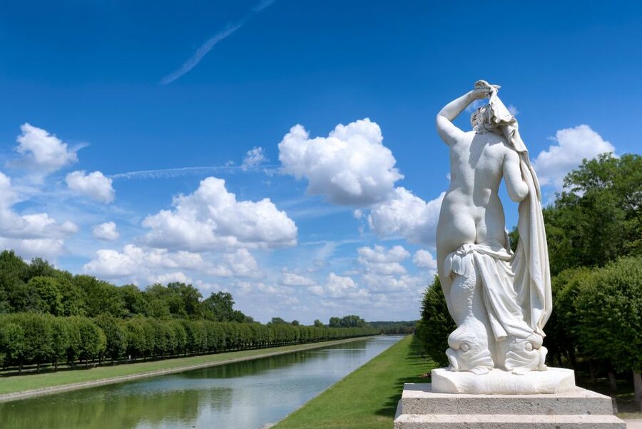 Fontainebleau: Palace Private Guided Tour with Ticket - Royal apartments from the Renaissance to the nineteenth century