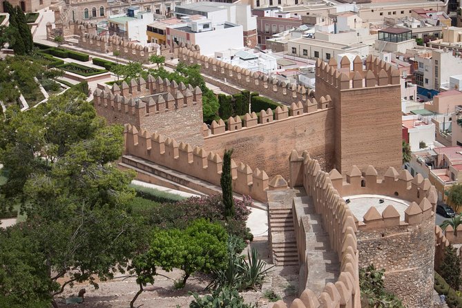 For Cruise Passengers ONLY: Granada and Alhambra from Malaga Port - Meeting your guide at Malaga port