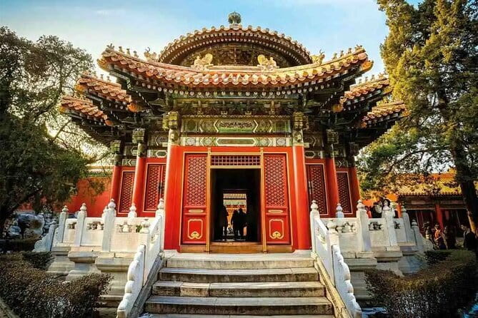 Forbidden City Entrance Ticket with Optional Guided Service - Choosing between independent exploring and a guide