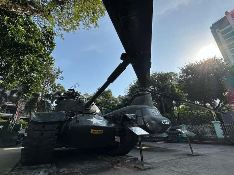 Free E-Sim War Remnants Museum & Independence Palace Tour - The guides shape the experience