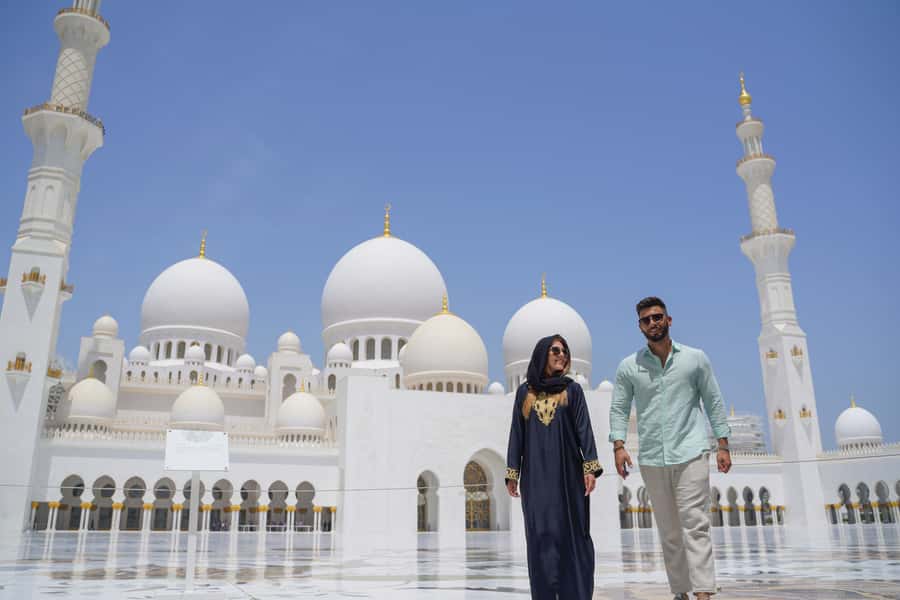 From Abu Dhabi: Grand Mosque, Royal Palace, and Etihad Tower - The Louvre Abu Dhabi photo stop