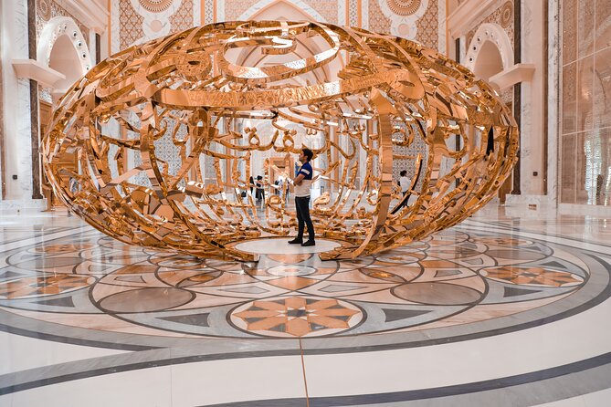 From Abu Dhabi: Sheikh Zayed Mosque, Royal Palace & Etihad Tower - Food, photos, and what to bring