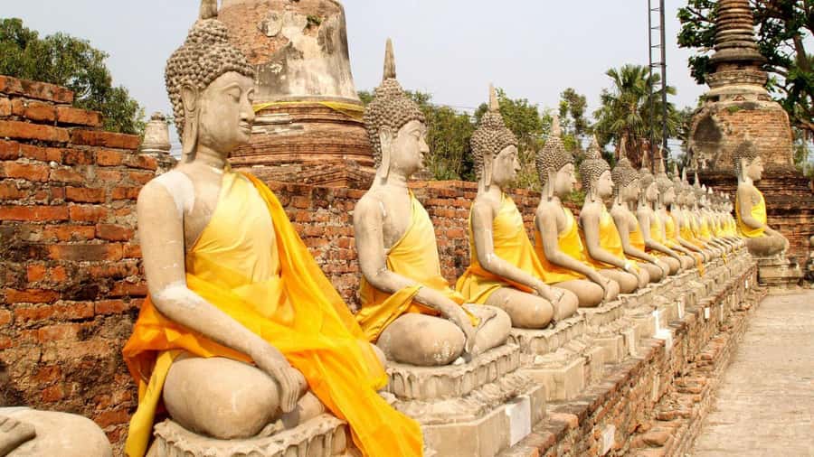 From Bangkok: Ayutthaya Temples Tour with Bang Pa-In Palace - Bang Pa-In Palace starts the day