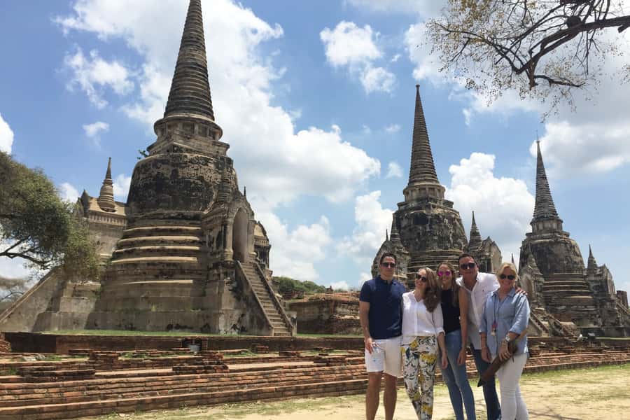 From Bangkok: Bang Pa-In Palace & Ayutthaya Private Trip - Bang Pa-In Palace before Ayutthaya’s ruins