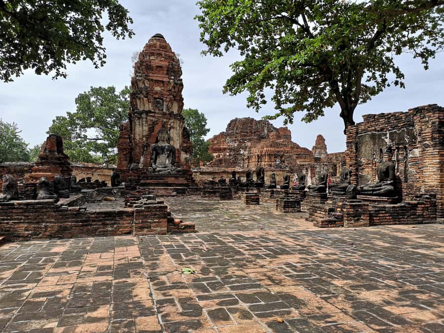 From Bangkok: Private Tour to Ayutthaya & Summer Palace - Wat Lokayasutharam and the reclining Buddha