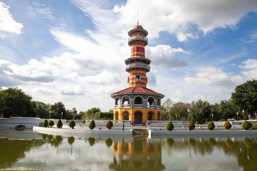 From Bangkok: Private Tour to Ayutthaya & Summer Palace - Wat Mahatat and Ayutthaya’s most famous photograph