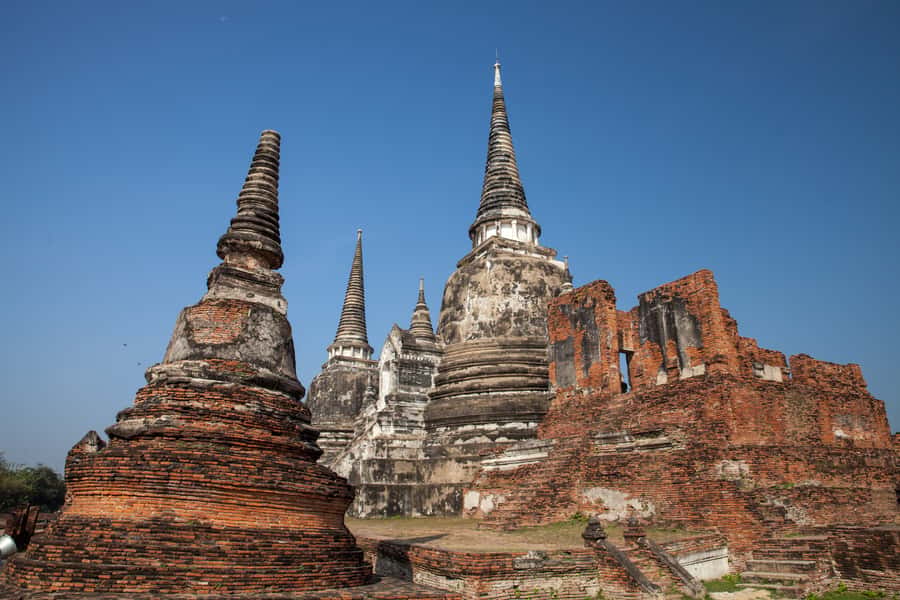 From Bangkok: Private Tour to Ayutthaya & Summer Palace - Wat Phu Khao Thong and the first view of old Ayutthaya