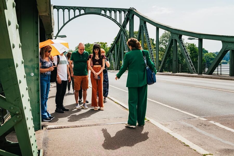 From Berlin: Potsdam and Sanssouci Palace Tour with Entry - Walking through Sanssouci Park