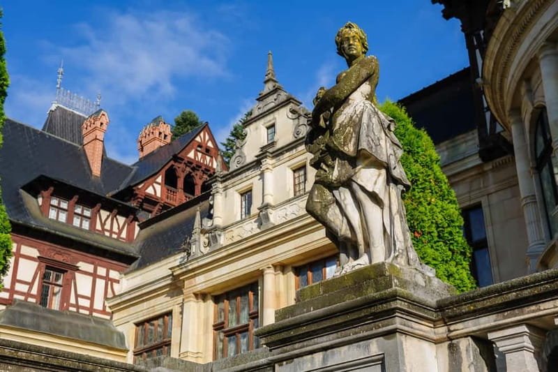 From Bucharest: Peles Castle, Brasov & Bran Castle Day Trip - Brașov’s Old Town in a short walking visit