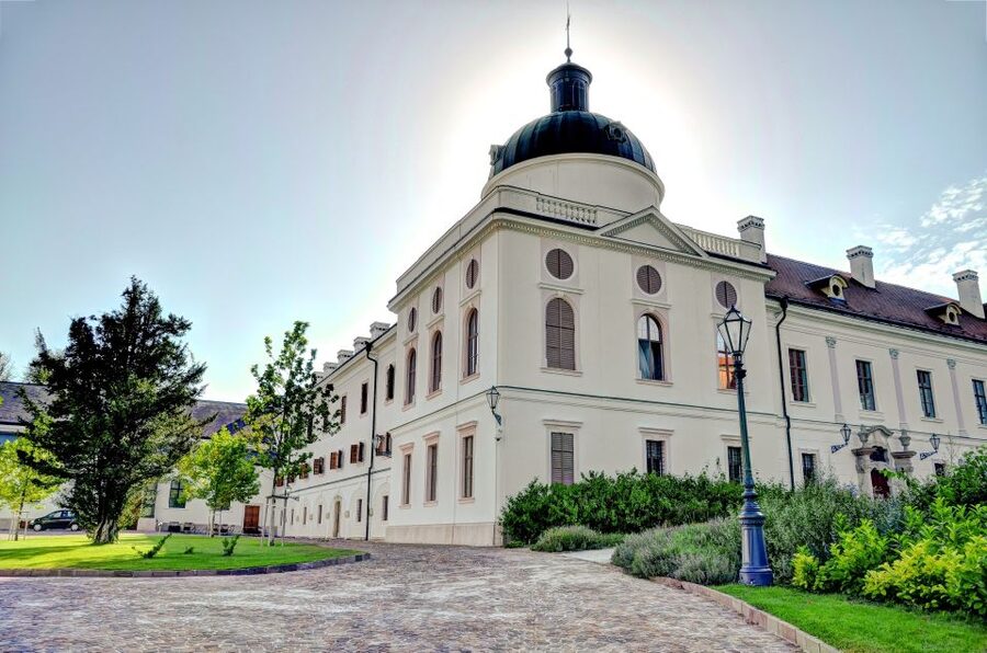 From Budapest: Gödöllő Royal Palace Tour - Why Gödöllő Makes a Good Break From Budapest