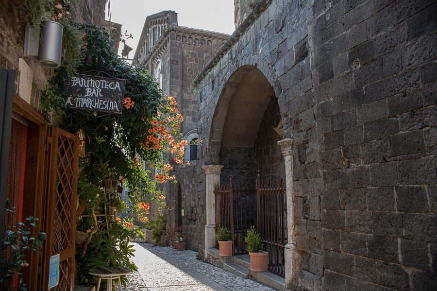 From Caserta: e-bike tour and visit to Casertavecchia - Riding the Tifatini hills