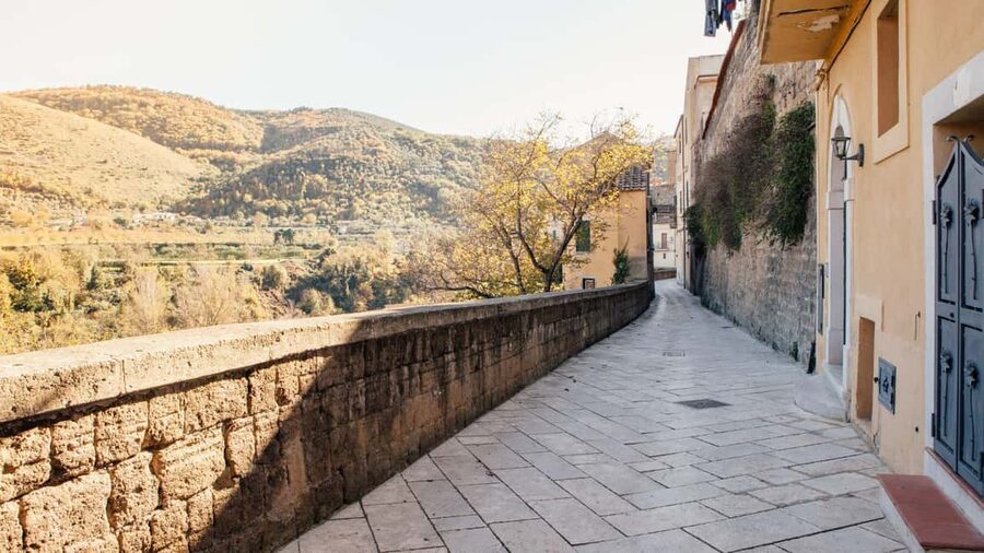 From Caserta: e-bike tour to Sant'Agata de' Goti - Sant’Agata de’ Goti, the Pearl of Sannio
