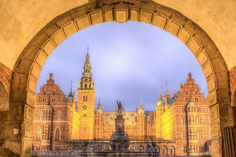 From Copenhagen: Private Frederiksborg Castle Tour - Exploring 105 minutes of royal interiors