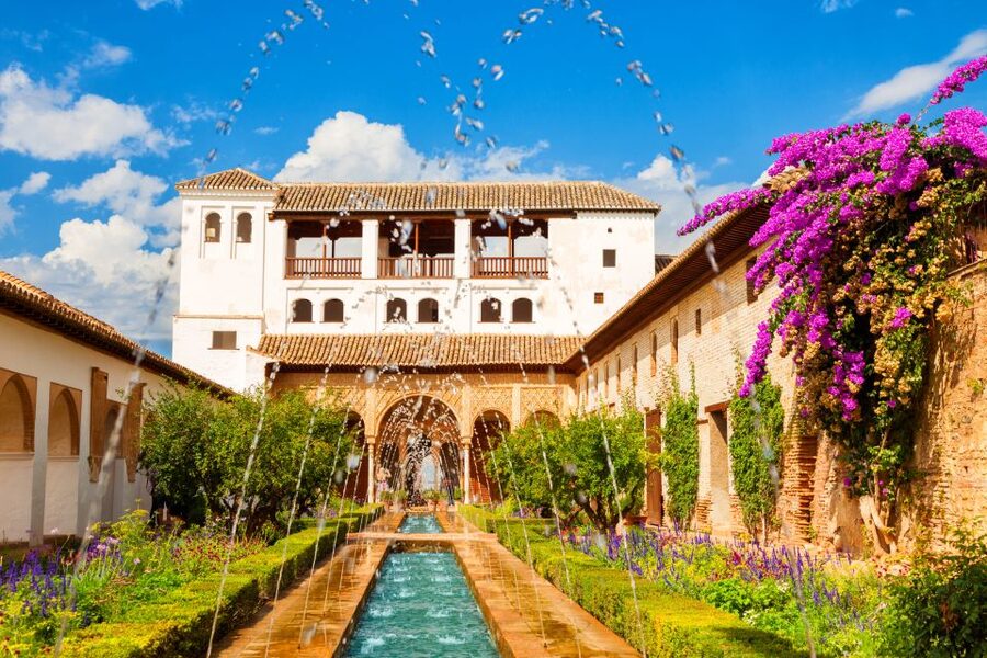 From Costa del Sol: Granada, Alhambra + Nasrid Palaces Tour - Your first hours in Granada