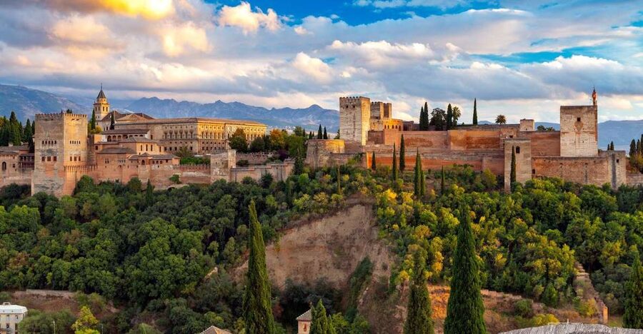From Costa del Sol: Granada, Alhambra + Nasrid Palaces Tour - Who should book this Alhambra tour?