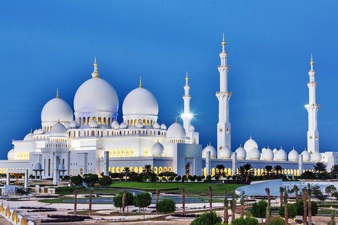 From Dubai To Abu Dhabi: Royal Palace, Grand Mosque &Etihad Tower - The Sheikh Zayed Grand Mosque: the day’s essential stop
