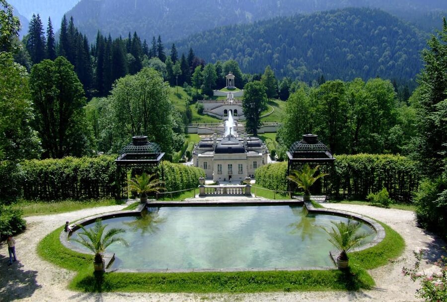 From Füssen: Neuschwanstein & Linderhof Castles Private Tour - Is $471 per person good value?
