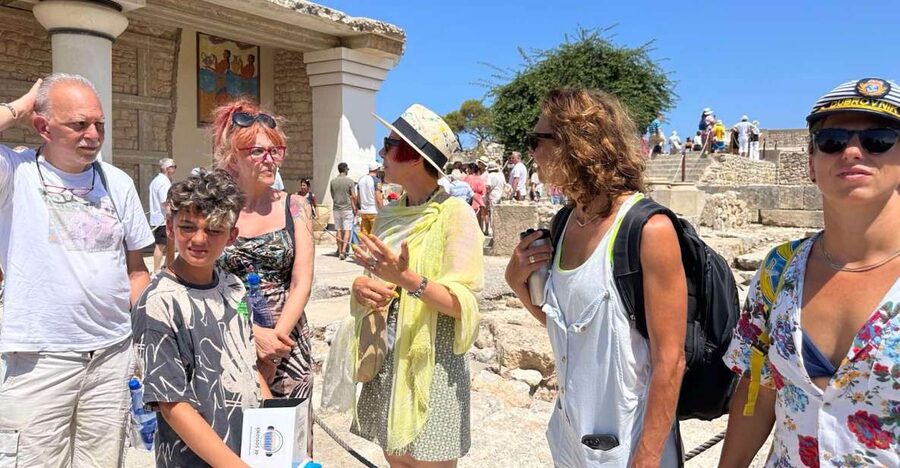 From Heraklion: Knossos Palace Entry Ticket and Private Tour - Why Knossos deserves your time