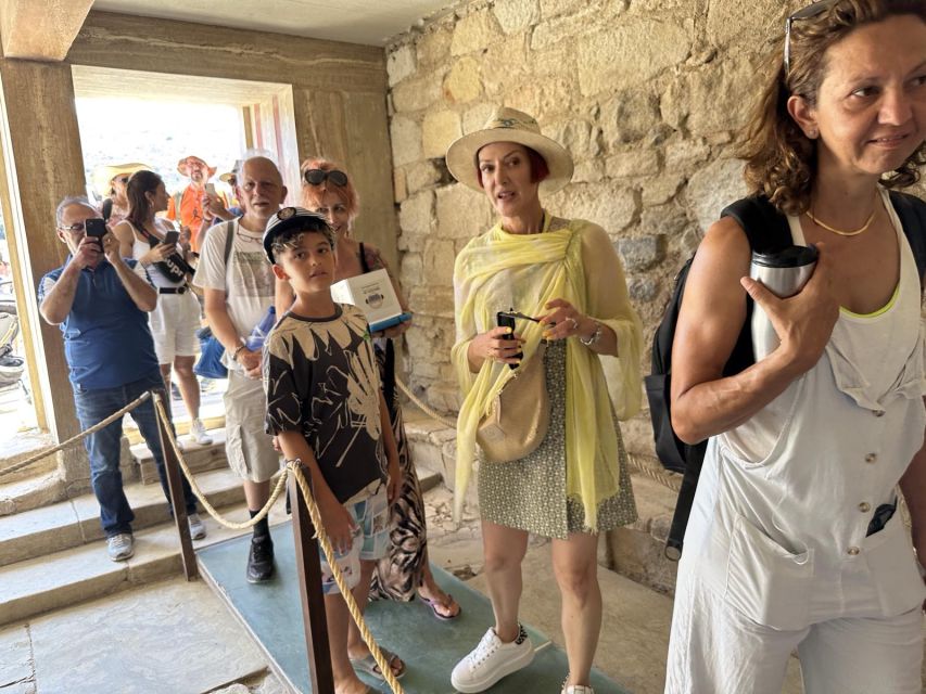 From Heraklion: Knossos Palace Entry Ticket and Private Tour - The throne room and Minoan power