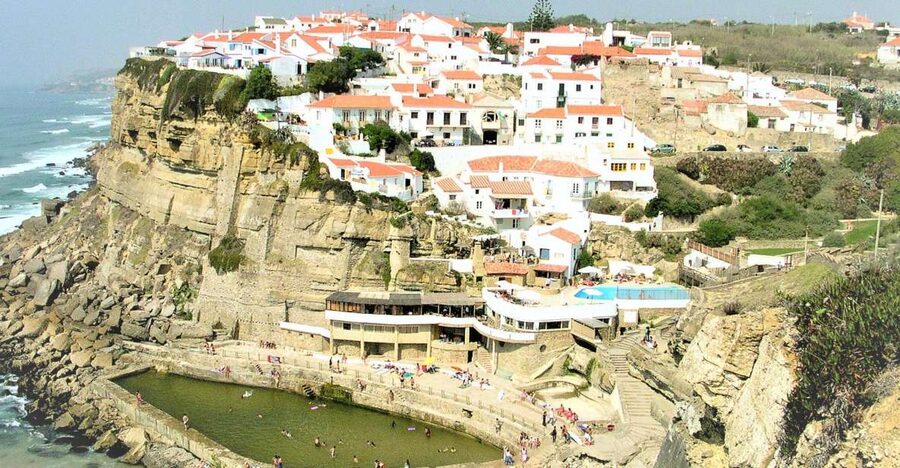 From Lisbon: Ericeira, Azenhas do Mar & Mafra Palace Private - Ericeira, fishing streets with limited free time