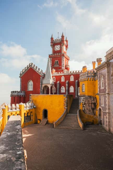 From Lisbon: Sintra Half-Day Tour with Pena Palace Tickets - The route from Fonte da Sabuga to the mountain roads