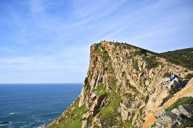 From Lisbon: Sintra, Pena Palace & Wine Tasting Small-Group Tour - The guides make a real difference